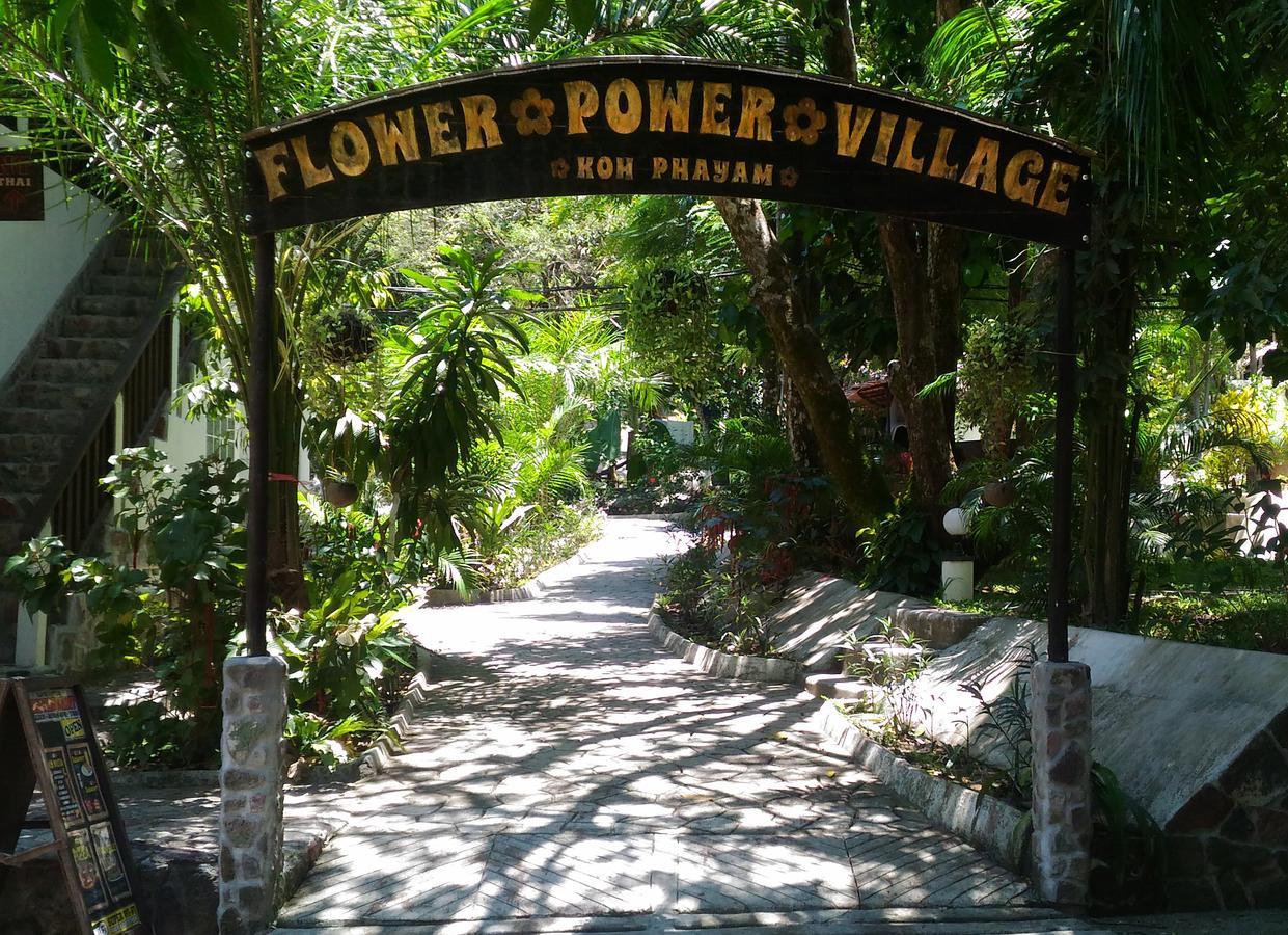 Flower Power Farm Village Koh Phayam Exterior foto